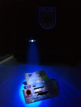 NEXTORCH UL10 UV | LED- Cliplampe - Weißlicht + UV Licht 365nm